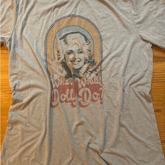Dolly Parton gray What Would Dolly Do shirt sleeve graphic shirt SIZE XL - Picture 2 of 4